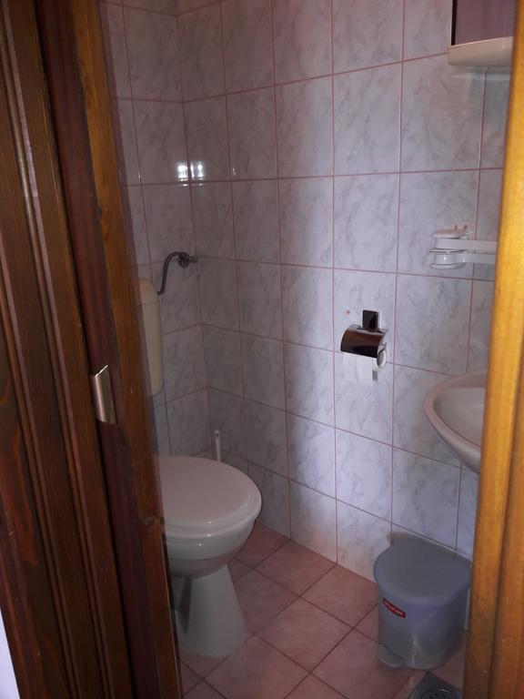 Отель House Anamarija Селиште-Дрежничко Экстерьер фото